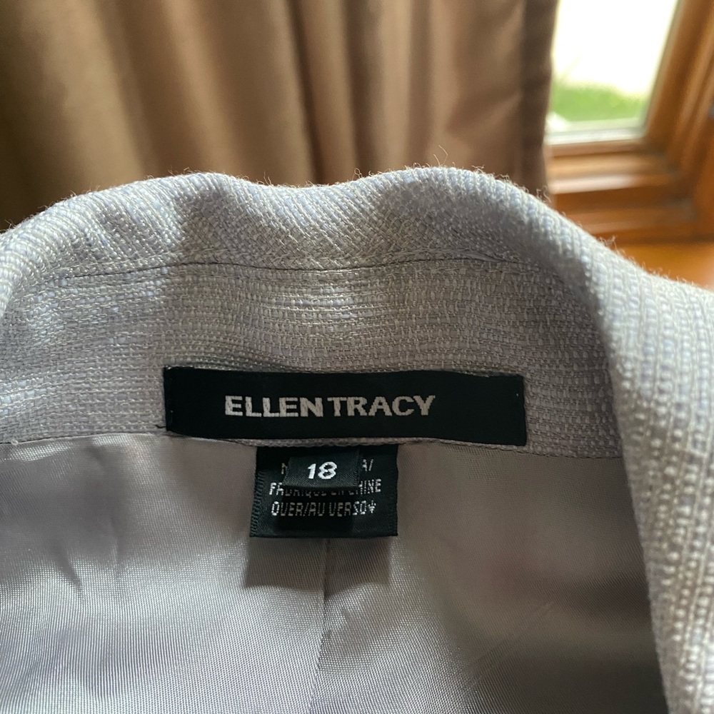 Ellen Tracy Soft Gray Blazer